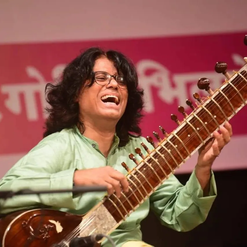 Pandit Ravi Chary - Sitarist